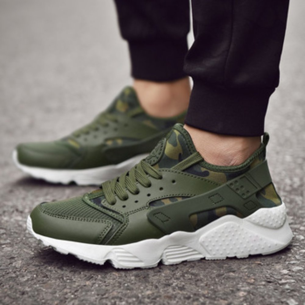 Men’s Fashionable Green Camouflage Sneaker